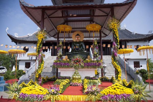 Đại lễ cung nghinh Phật Ngọc Hòa Bình Thế giới
